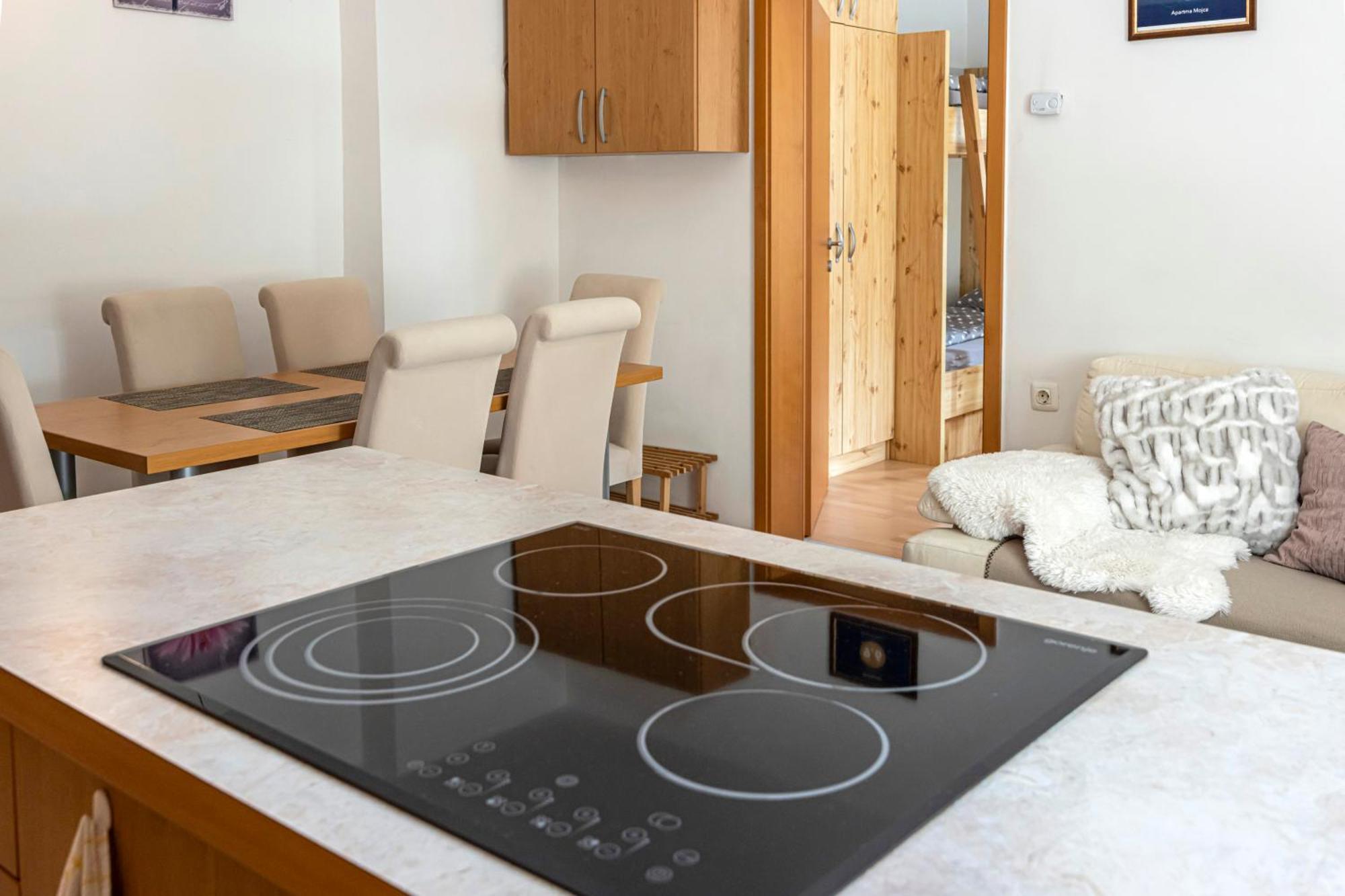 Apartma Mojca - New Bathroom Nov24 ครานสกา โกรา ภายนอก รูปภาพ